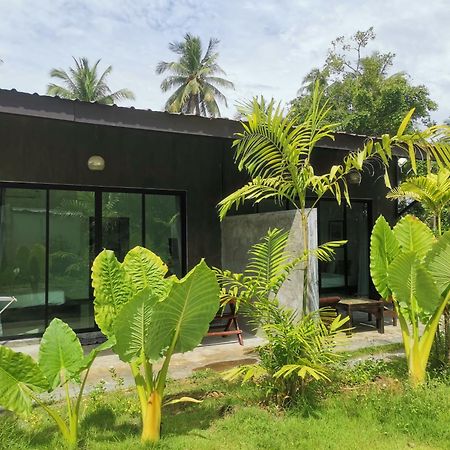 Natai House Hotell Exteriör bild
