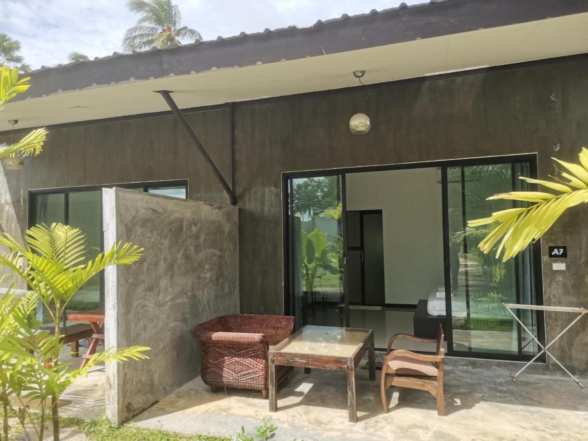 Natai House Hotell Exteriör bild