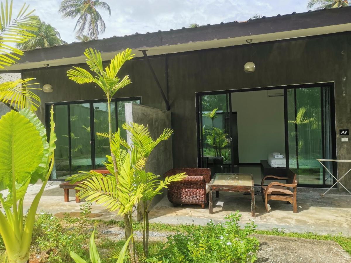 Natai House Hotell Exteriör bild